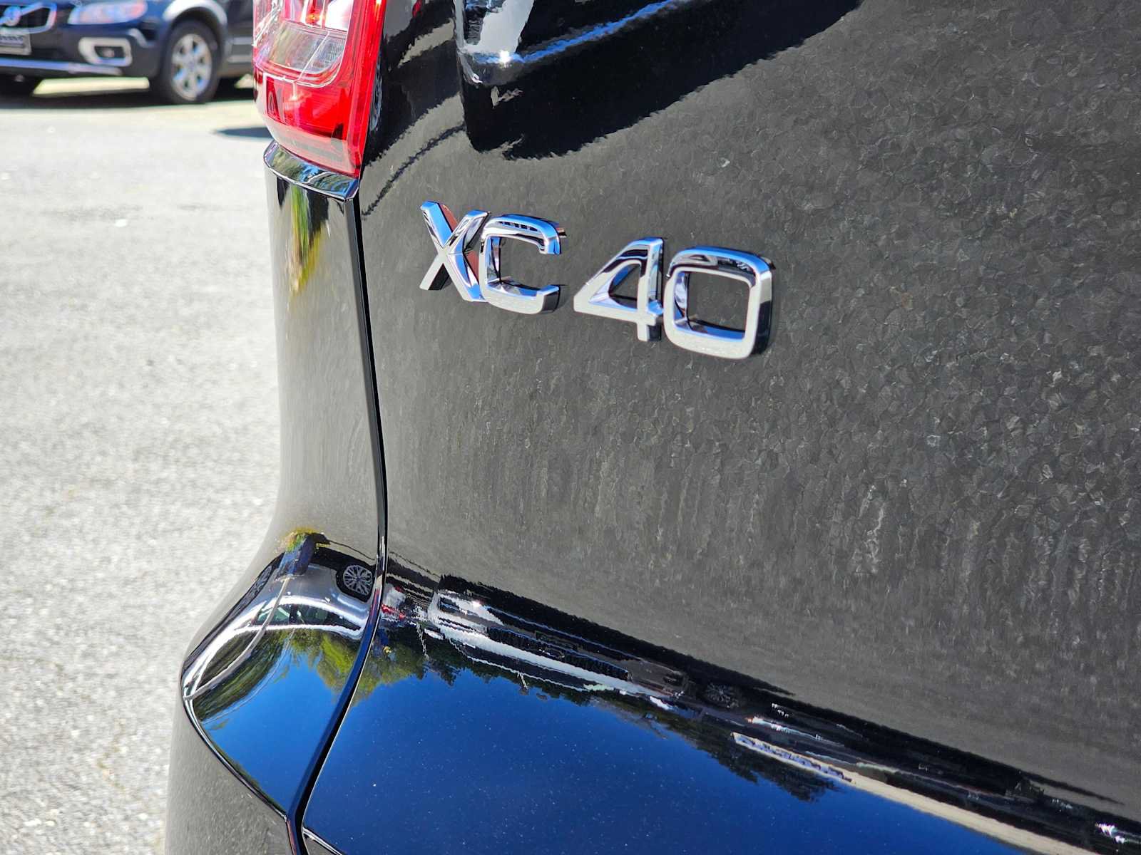 New 2025 Volvo XC40 B5 Ultra w/ Climate Package AWD/4WD image 15