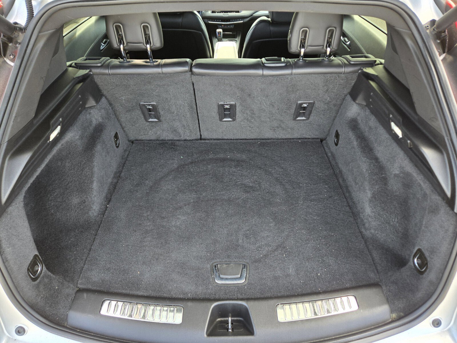 Used 2019 Cadillac XT4 Premium Luxury w/ Cold Weather Package image 14