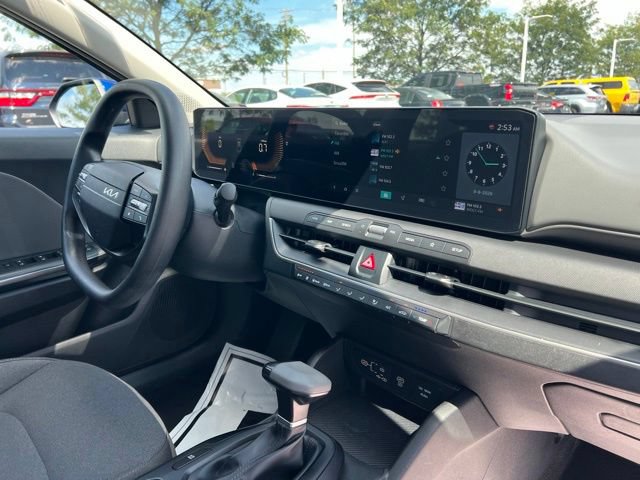 Certified 2025 Kia K4 FWD image 32