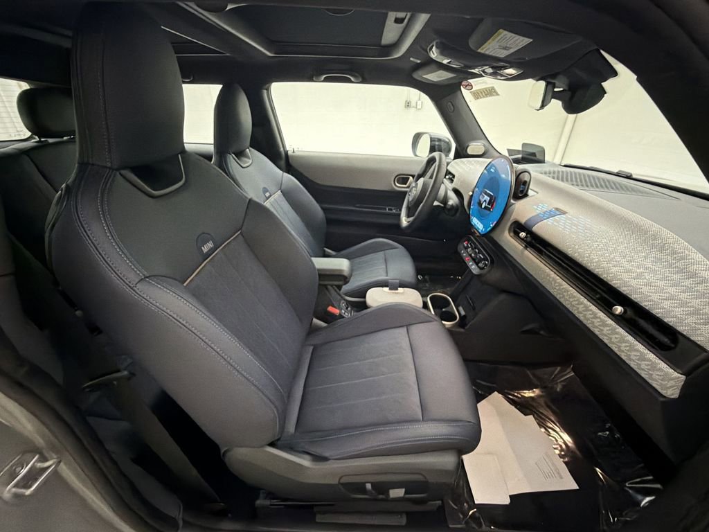 Certified 2025 MINI Cooper S FWD image 26