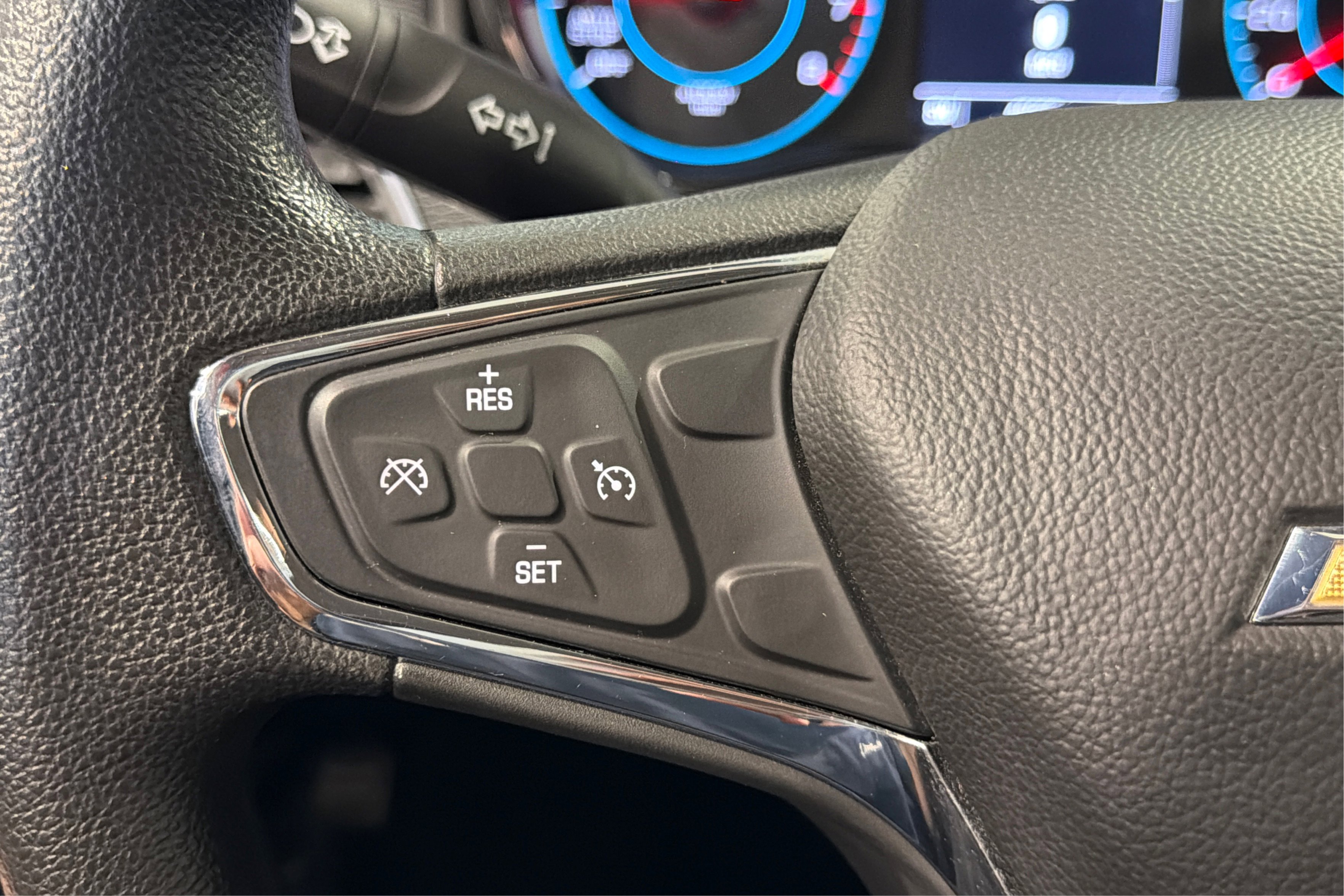 Used 2018 Chevrolet Cruze LT w/ Convenience Package FWD image 23