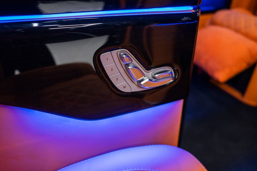 Used 2023 Mercedes-Benz Metris Passenger image 25