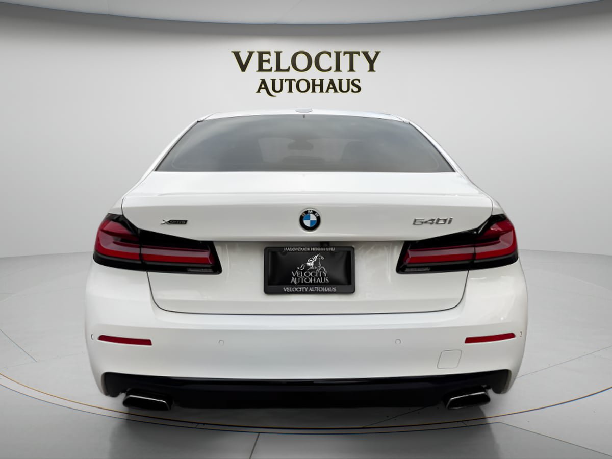 Used 2021 BMW 540i xDrive w/ Convenience Package AWD/4WD image 12