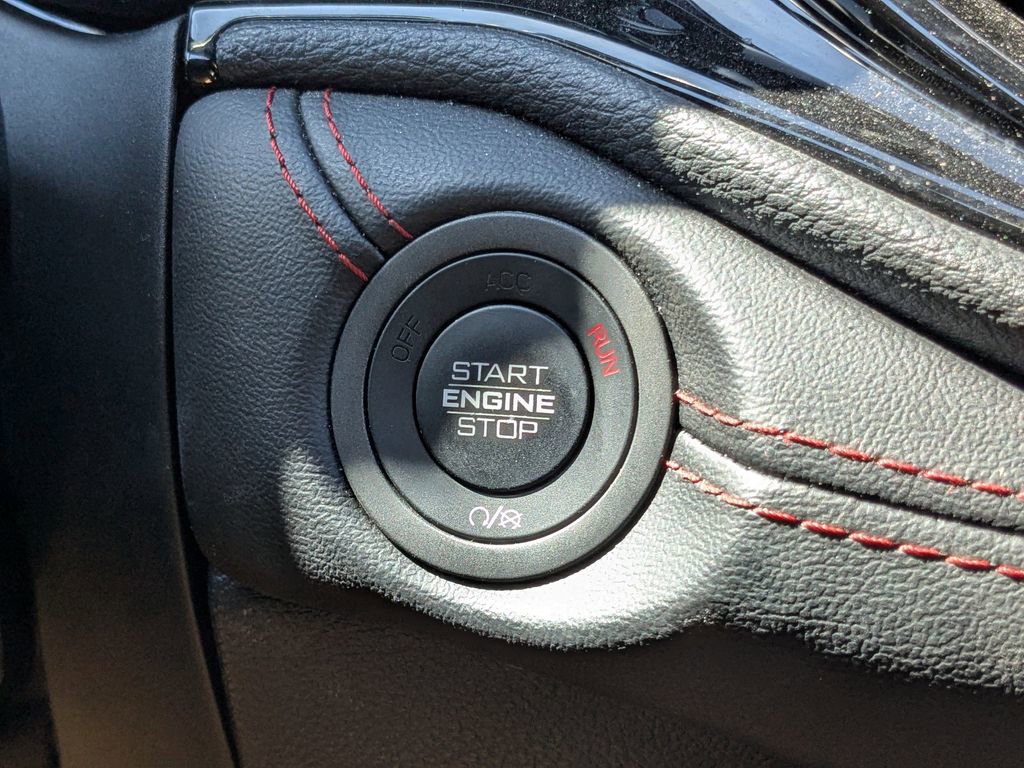 Used 2025 Dodge Durango GT RWD image 30