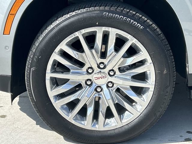 Used 2025 GMC Yukon XL Denali AWD/4WD image 10