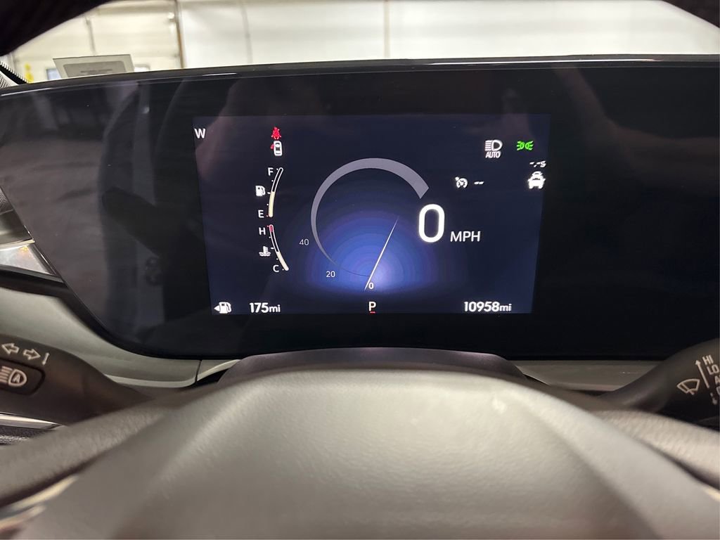 Used 2025 Buick Envista Sport Touring w/ Convenience I Package image 22