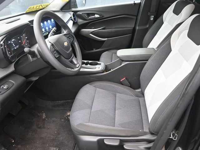 Used 2024 Chevrolet Trax LS image 14
