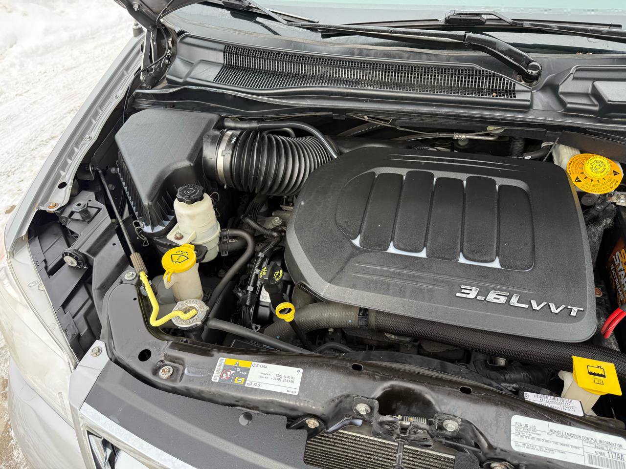 Used 2015 Chrysler Town & Country Touring w/ Driver Convenience Group image 34