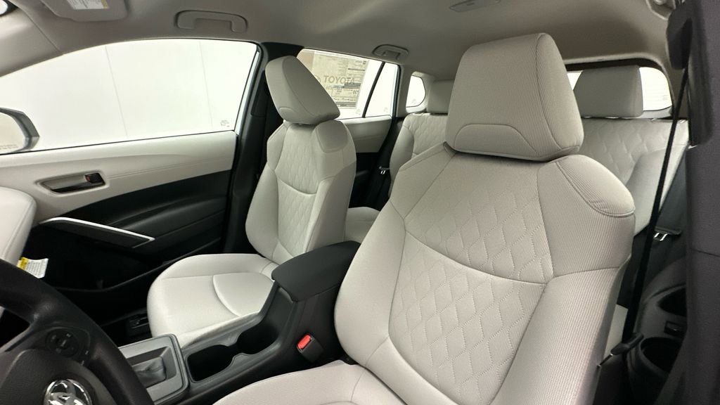 New 2026 Toyota Corolla Cross L image 9