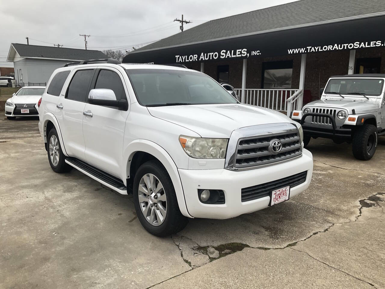 Used 2013 Toyota Sequoia Limited RWD image 1