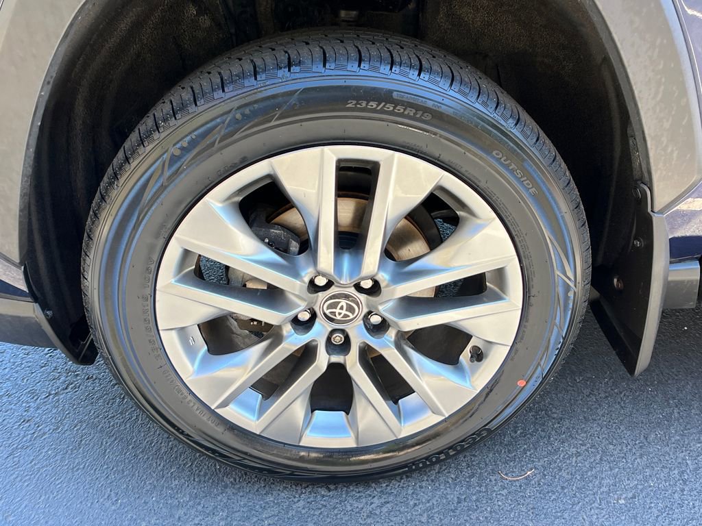 Used 2022 Toyota RAV4 Limited image 24