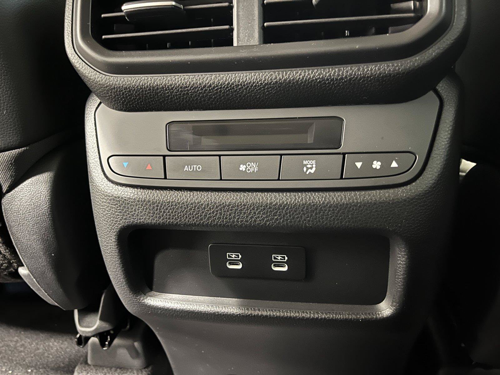 New 2026 Honda Pilot Touring image 21