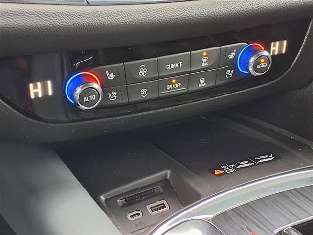 Used 2024 Buick Enclave Premium image 21