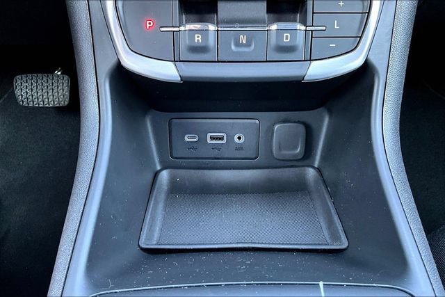 Used 2023 GMC Terrain SLE w/ Elevation Edition AWD/4WD image 15