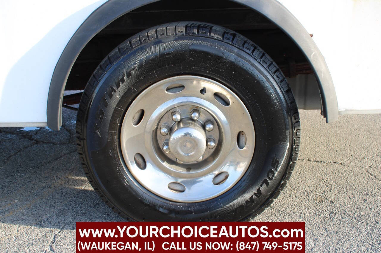 Used 2012 Ford E-350 and Econoline 350 Super Duty w/ Interior Upgrade Pkg RWD image 28