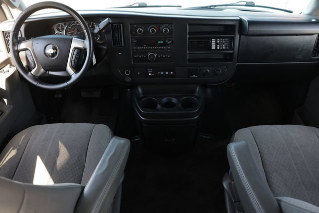 Used 2017 Chevrolet Express 3500 LT w/ LT Preferred Equipment Group RWD image 2