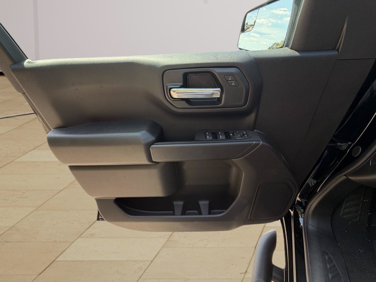 New 2026 Chevrolet Silverado 1500 Custom w/ LPO, Dark Essentials Package AWD/4WD image 11