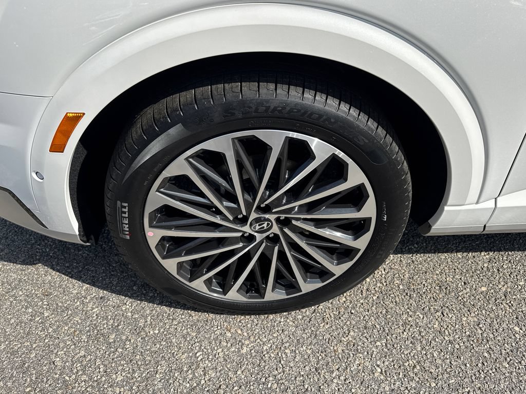 New 2026 Hyundai Palisade Calligraphy FWD image 23