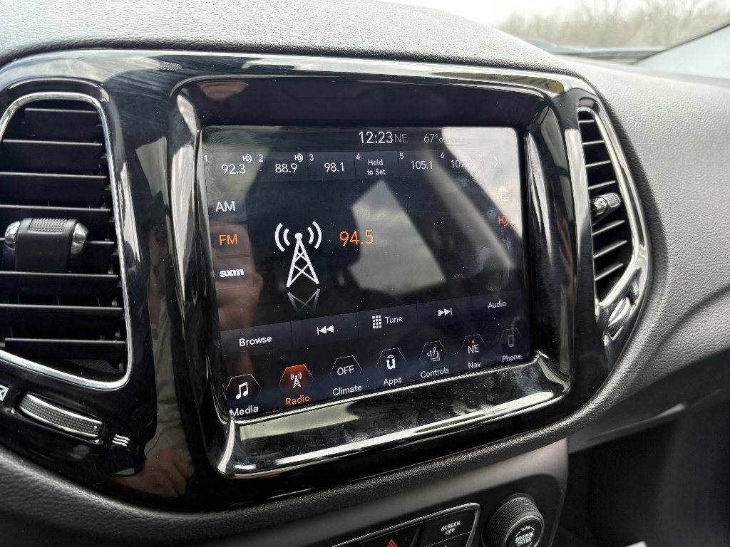 Used 2018 Jeep Compass Limited w/ Navigation Group image 36