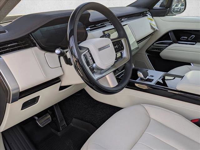 New 2026 Land Rover Range Rover SE image 3