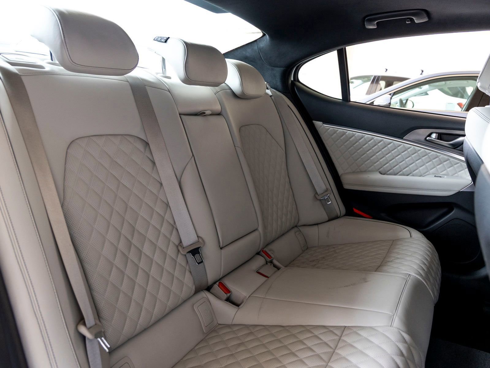 Used 2025 Genesis G70 3.3T Advanced w/ Sport Prestige Package image 24