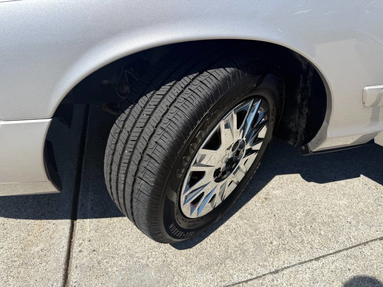 Used 2007 Mercury Grand Marquis GS image 21