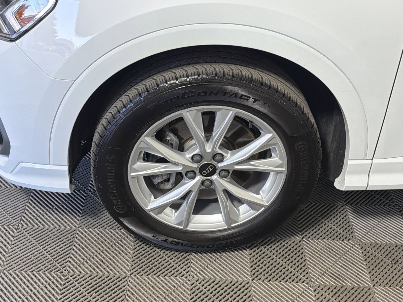 Used 2024 Audi Q3 2.0T Premium Plus w/ Premium Plus Package image 12