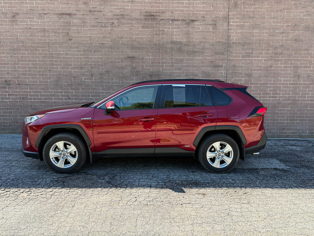 Used 2019 Toyota RAV4 XLE w/ Convenience Package image 2