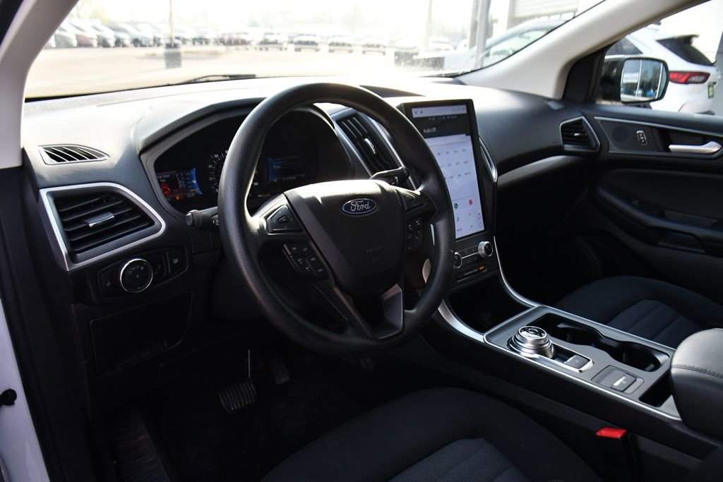 Used 2024 Ford Edge SE w/ Black Appearance Package AWD/4WD image 11