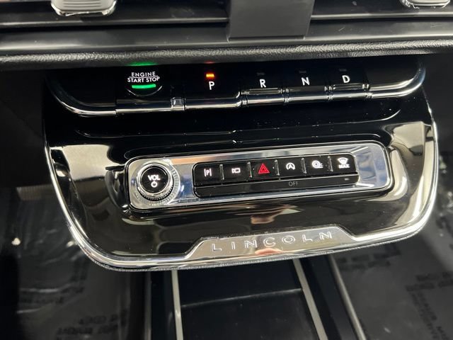 Certified 2023 Lincoln Corsair AWD w/ Equipment Group 101A image 18