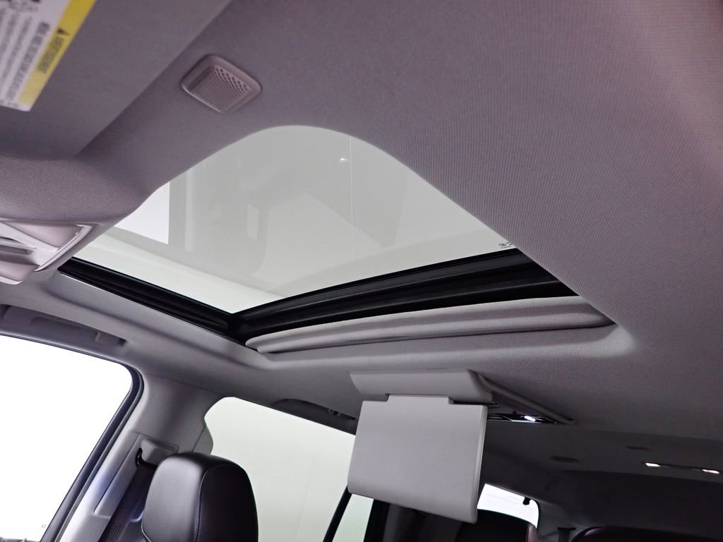 Used 2016 Cadillac Escalade Premium image 9