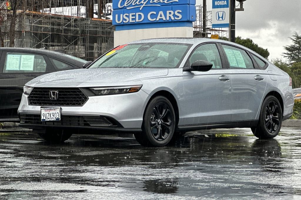 Certified 2025 Honda Accord SE image 7