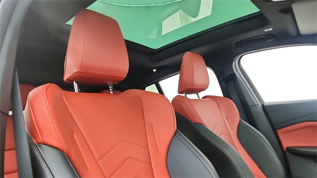 Used 2025 BMW X2 M35i image 22