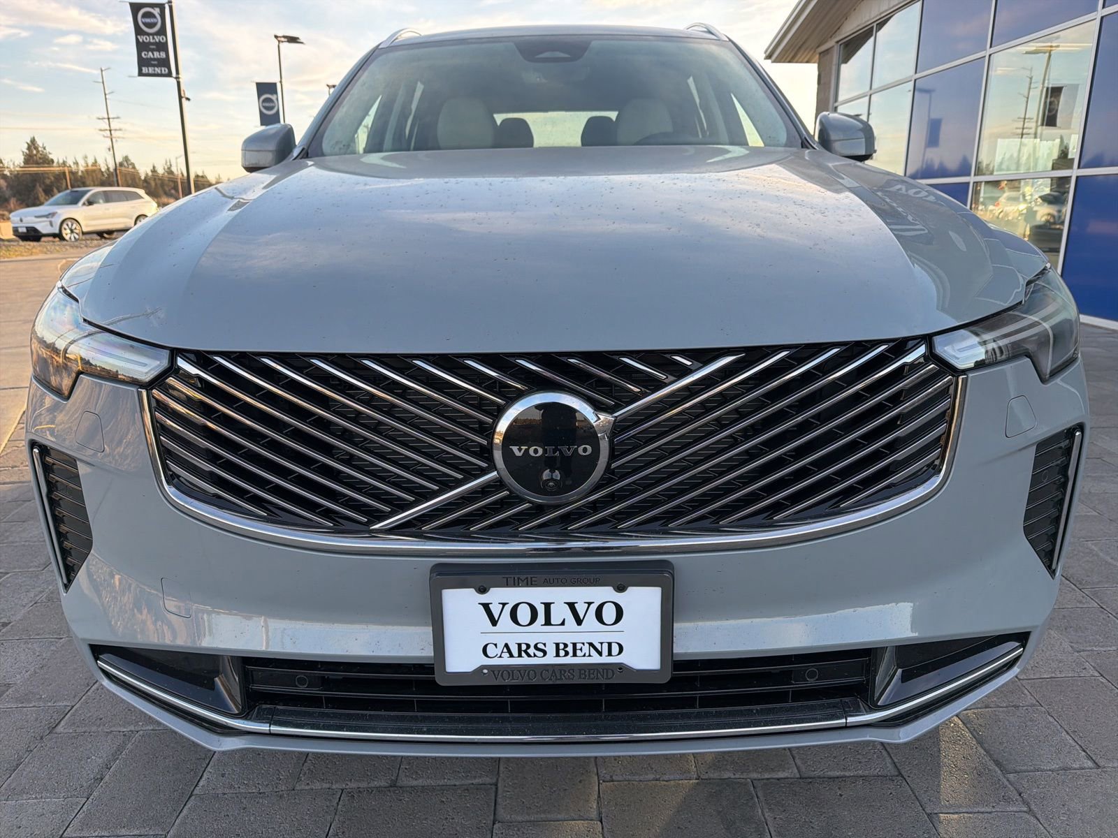 New 2026 Volvo XC90 B6 Ultra w/ Protection Package image 9