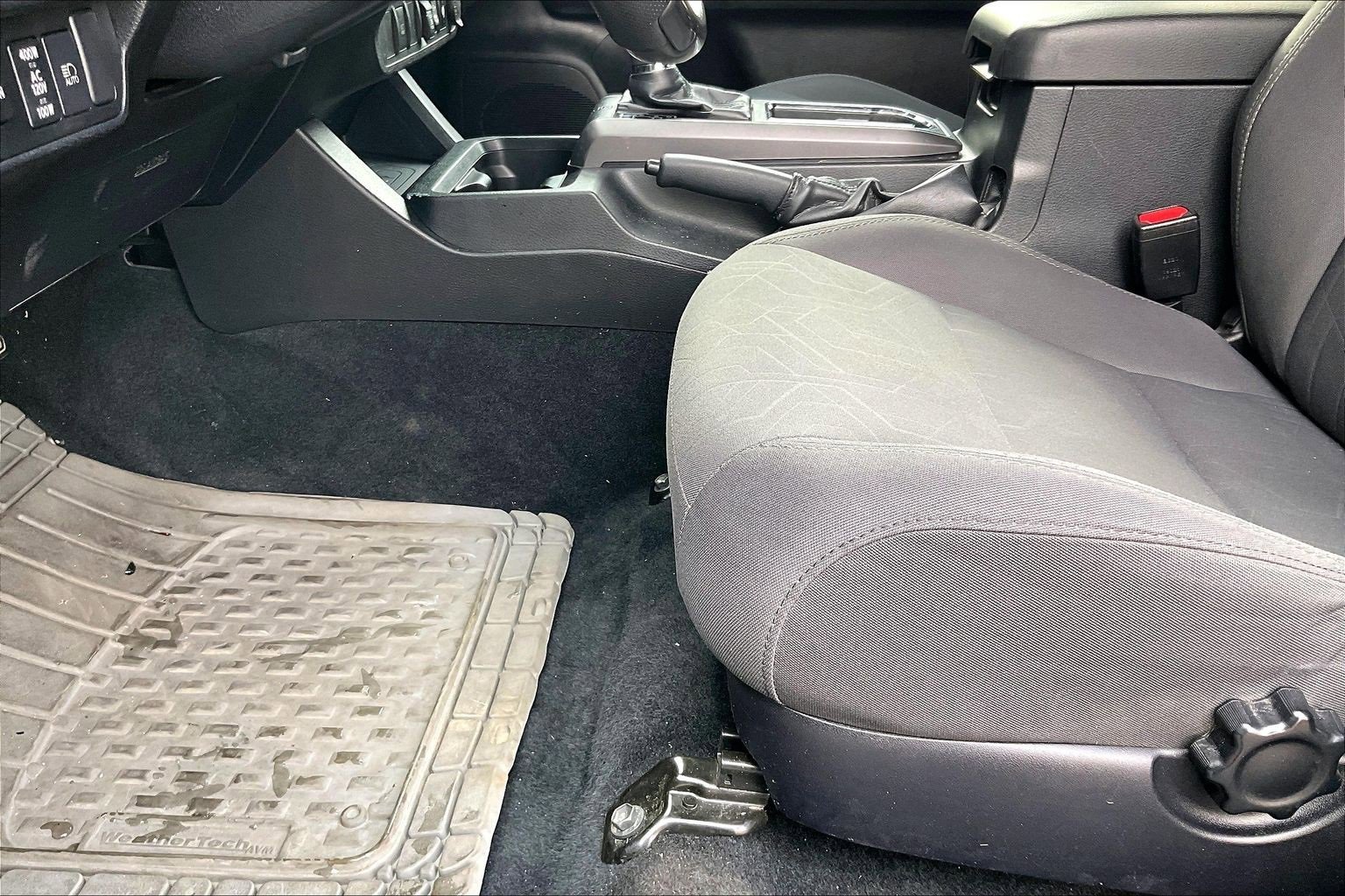 Used 2019 Toyota Tacoma TRD Off-Road image 16