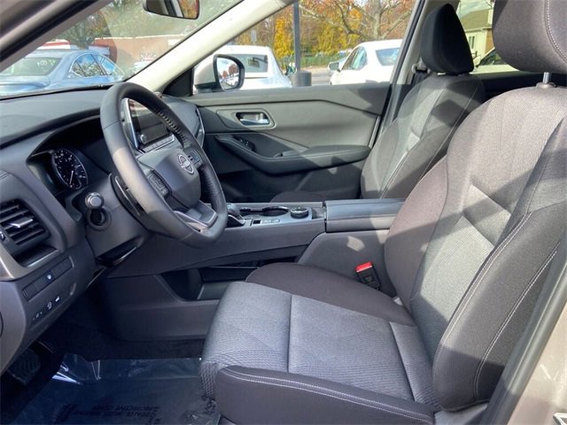 Used 2026 Nissan Rogue SV image 21