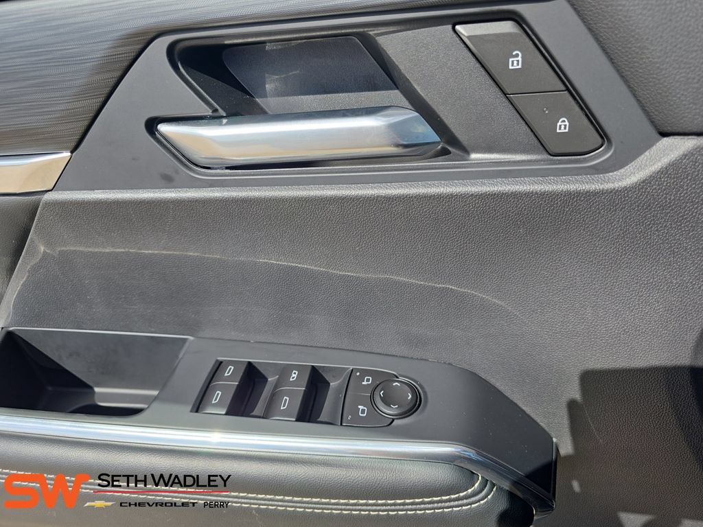 Used 2026 GMC Acadia Elevation w/ Elevation Premium Package FWD image 28