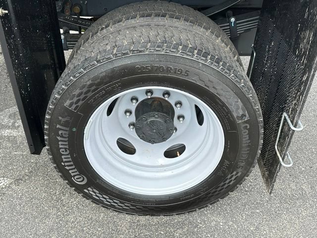 New 2026 Ford F550 4x4 Regular Cab Super Duty image 7