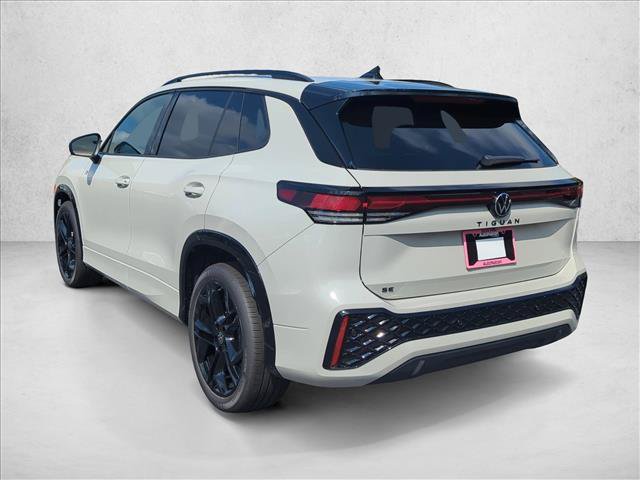 New 2026 Volkswagen Tiguan SE R-Line FWD image 11