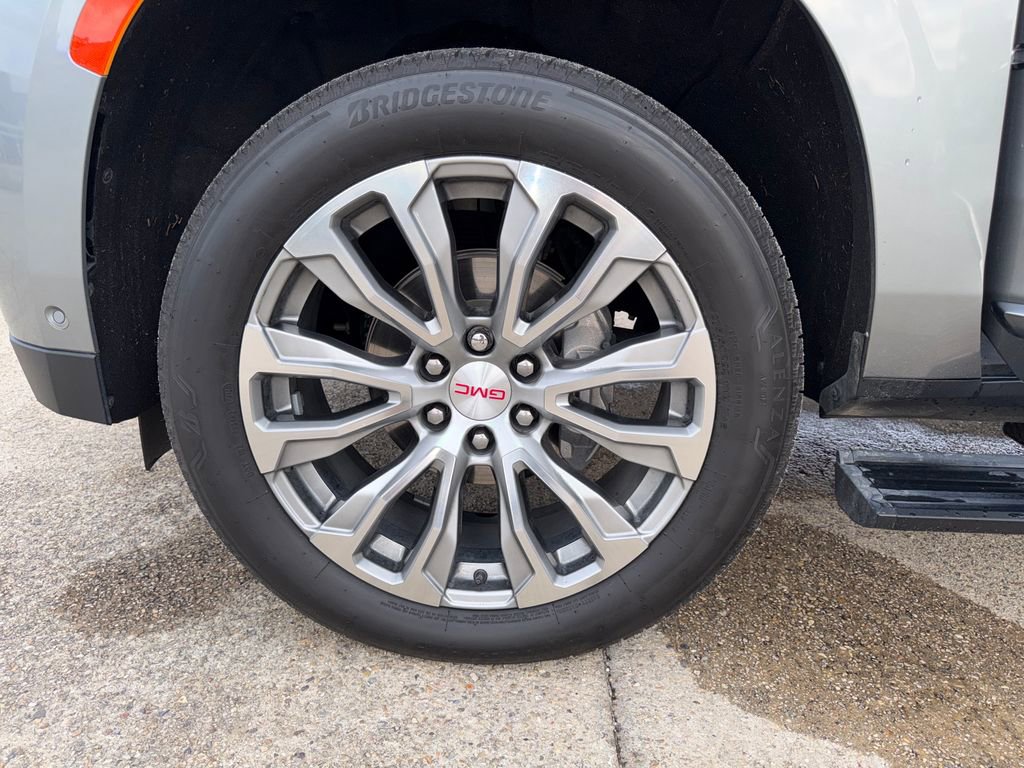 Certified 2023 GMC Yukon XL Denali w/ Denali Reserve Package RWD image 41