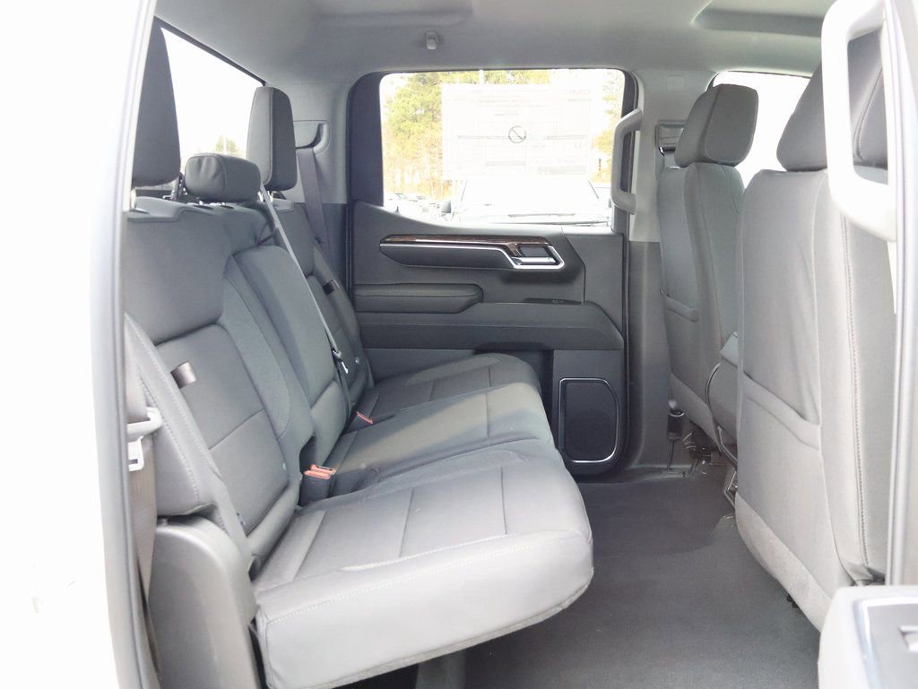 New 2026 GMC Sierra 1500 Elevation image 37