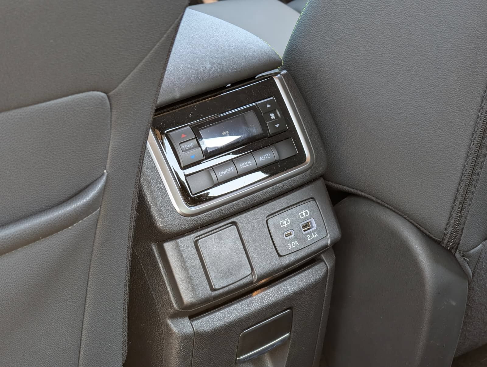 Used 2024 Subaru Ascent Onyx Edition AWD/4WD image 27