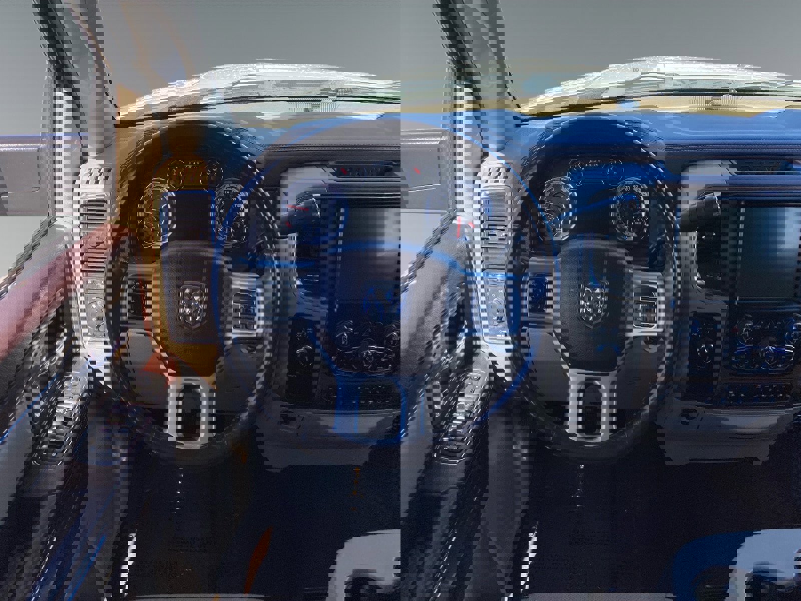 Used 2013 RAM 3500 Laramie w/ Convenience Group image 12