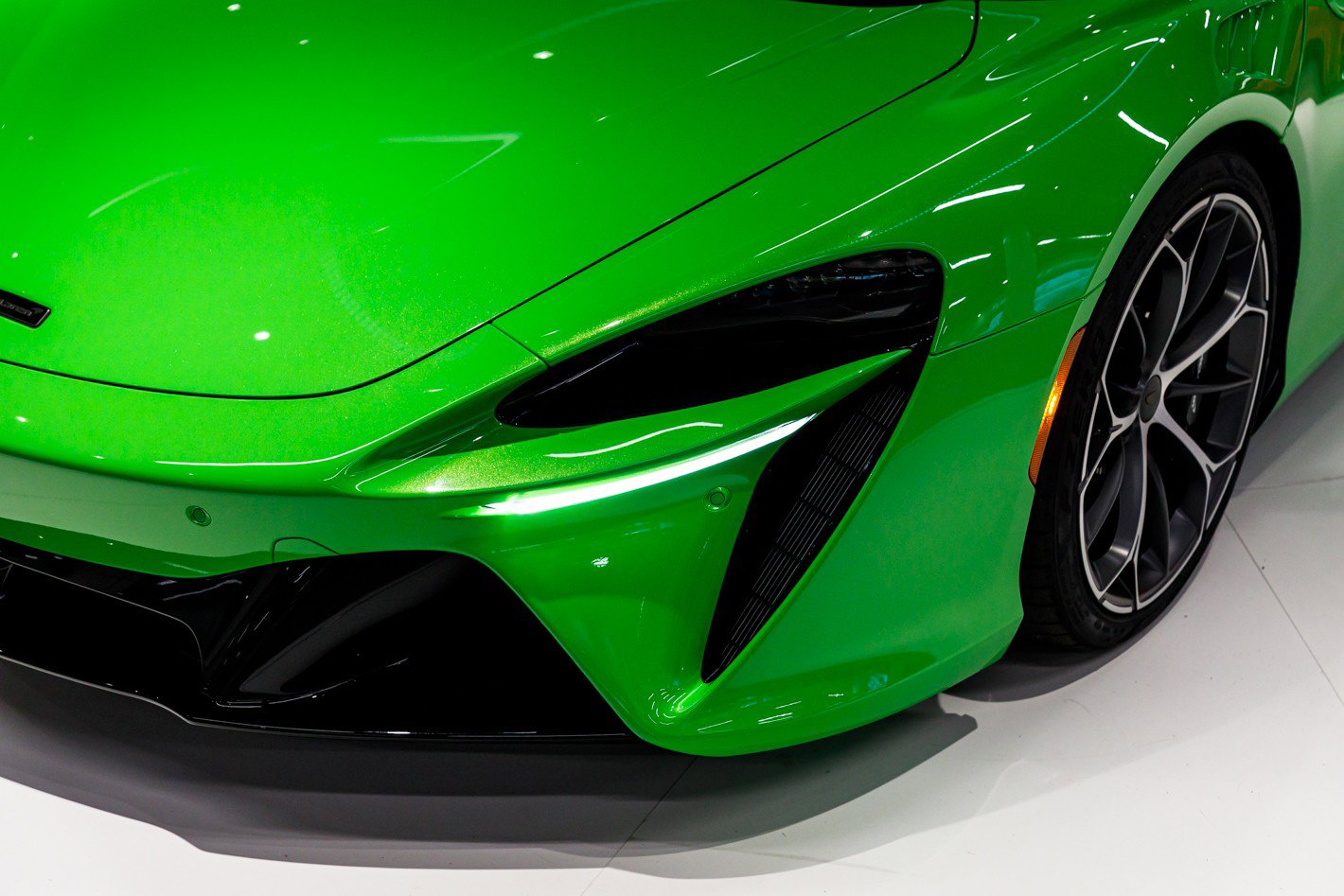 New 2026 McLaren Artura Spider image 36