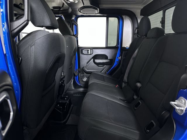 Used 2021 Jeep Gladiator Willys image 26