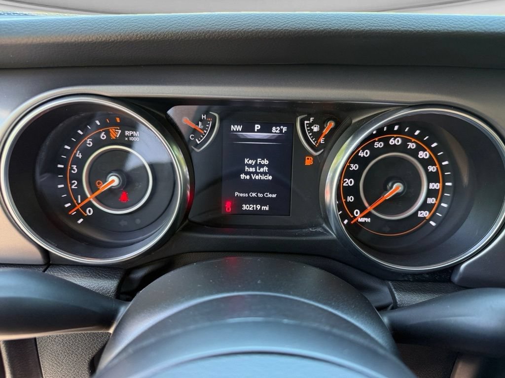 Used 2023 Jeep Gladiator Sport AWD/4WD image 27