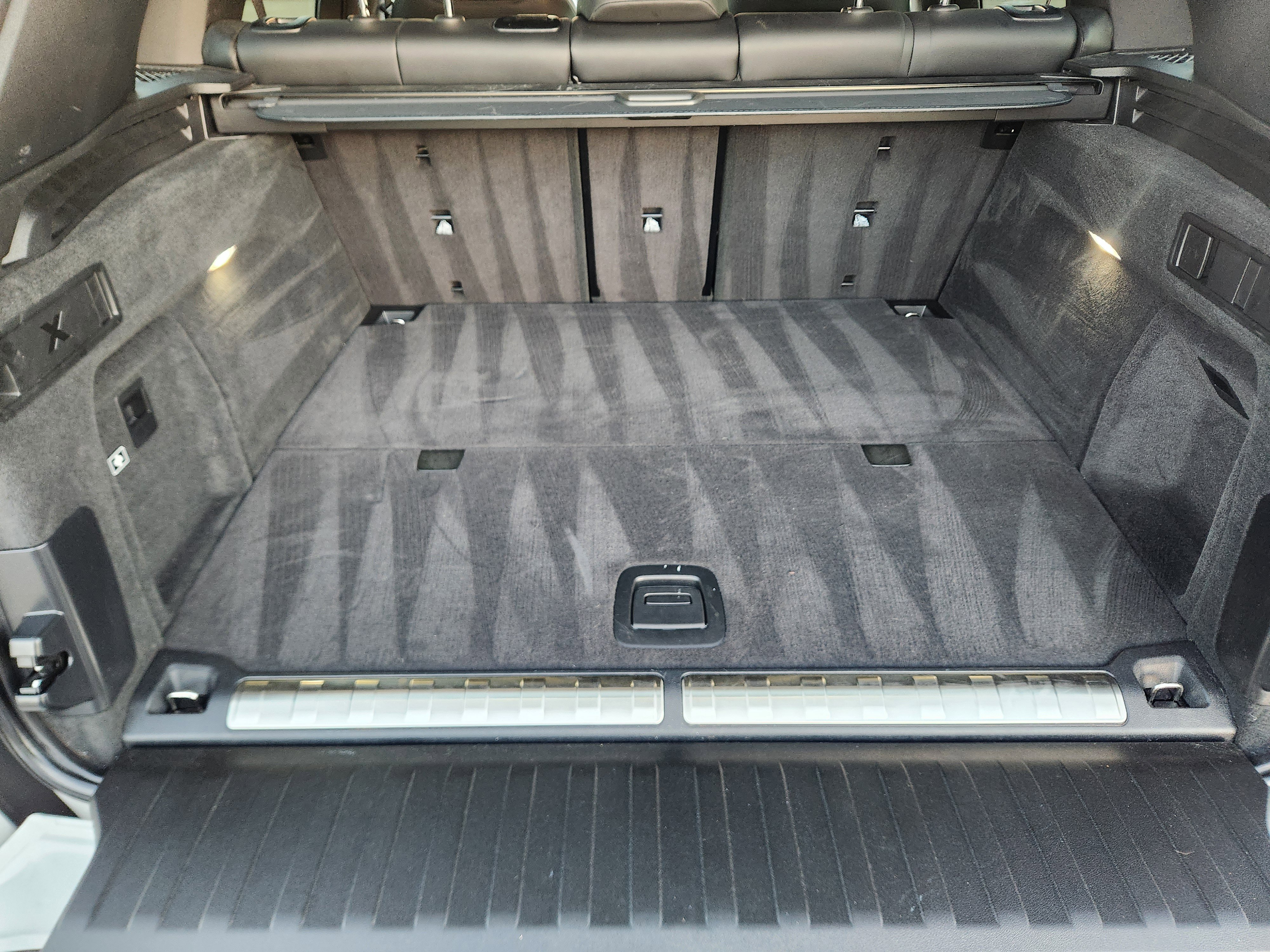 Used 2024 BMW X5 xDrive50e image 39