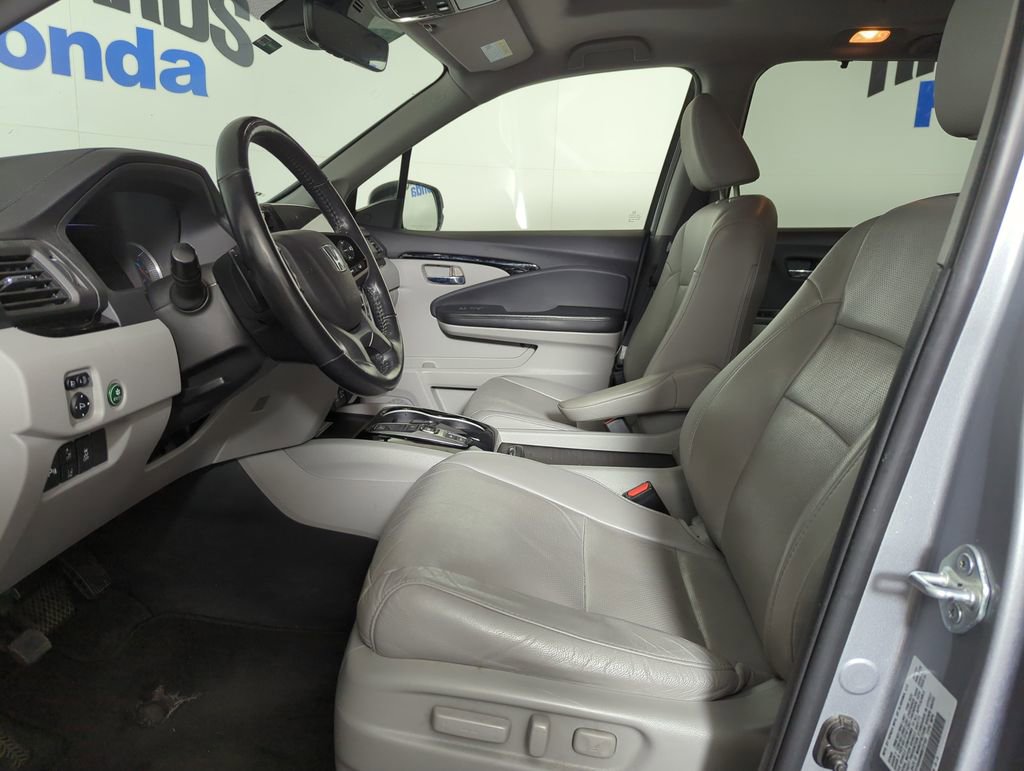 Used 2021 Honda Pilot Elite image 7