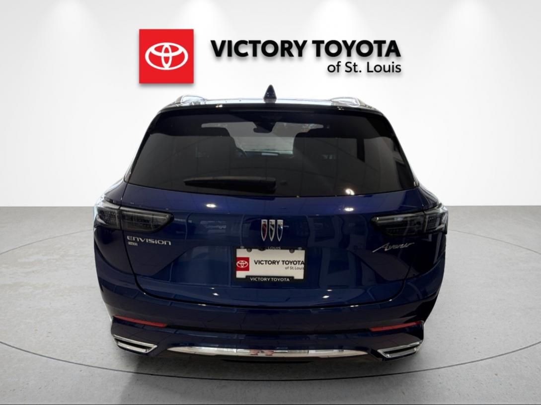 Used 2024 Buick Envision Avenir image 4