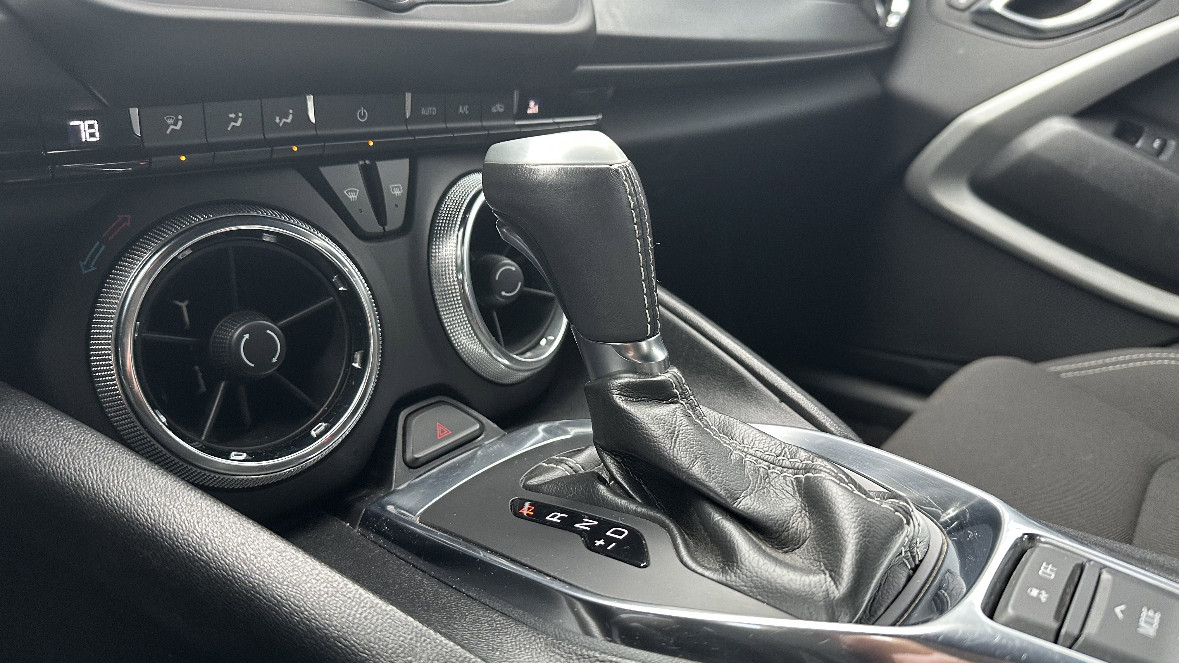 Used 2020 Chevrolet Camaro LT image 27